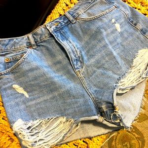 TopShop cut-off Denim shorts. Sz 14